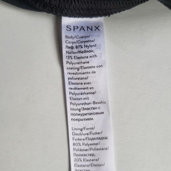 Spanx quilted faux leather leggings size medium. - Picture 6 of 9